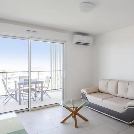Modern Flat With Pool Parking And View On The Sea - - Welkeys アパート *