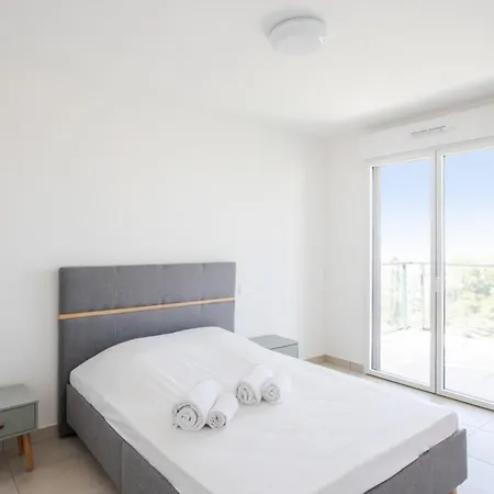 Modern Flat With Pool Parking And View On The Sea - - Welkeys ニース